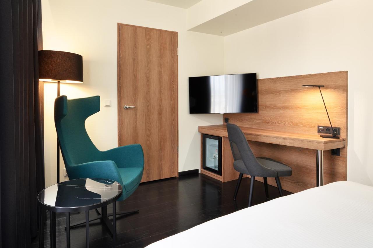 Park Inn By Radisson Luxembourg City Esterno foto