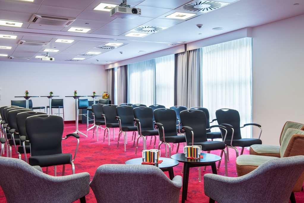 Park Inn By Radisson Luxembourg City Servizi foto