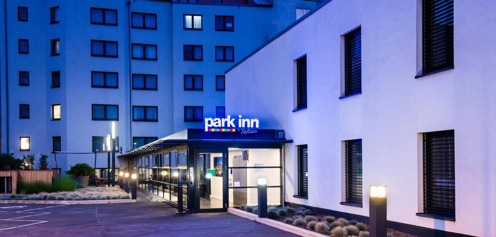 Park Inn By Radisson Luxembourg City Esterno foto