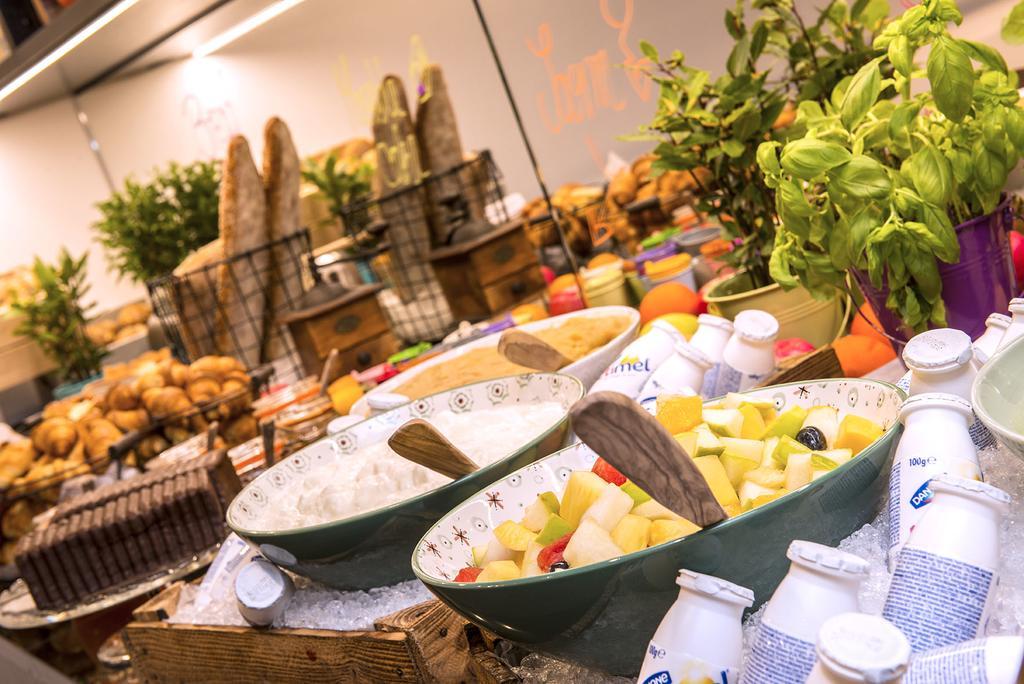 Park Inn By Radisson Luxembourg City Esterno foto