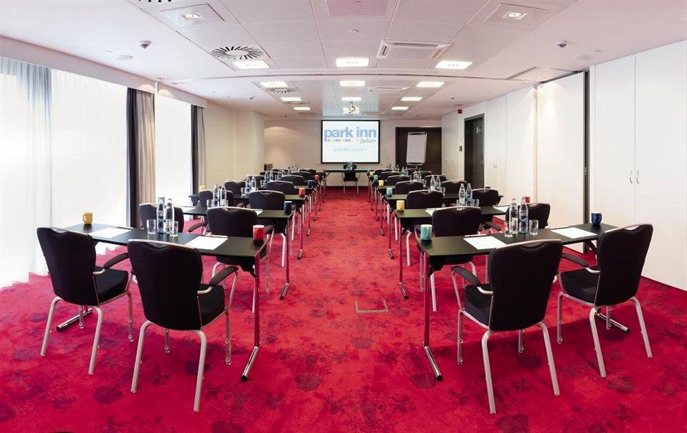 Park Inn By Radisson Luxembourg City Servizi foto